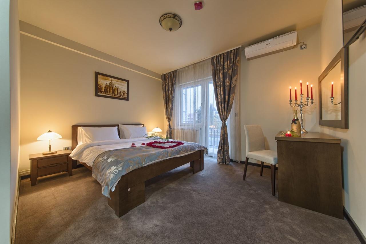 Garni Hotel Central Lux Kragujevac Zewnętrze zdjęcie