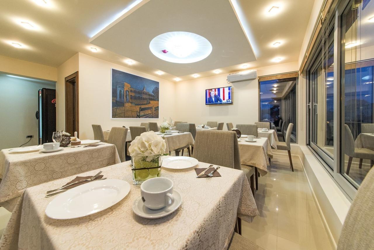 Garni Hotel Central Lux Kragujevac Zewnętrze zdjęcie