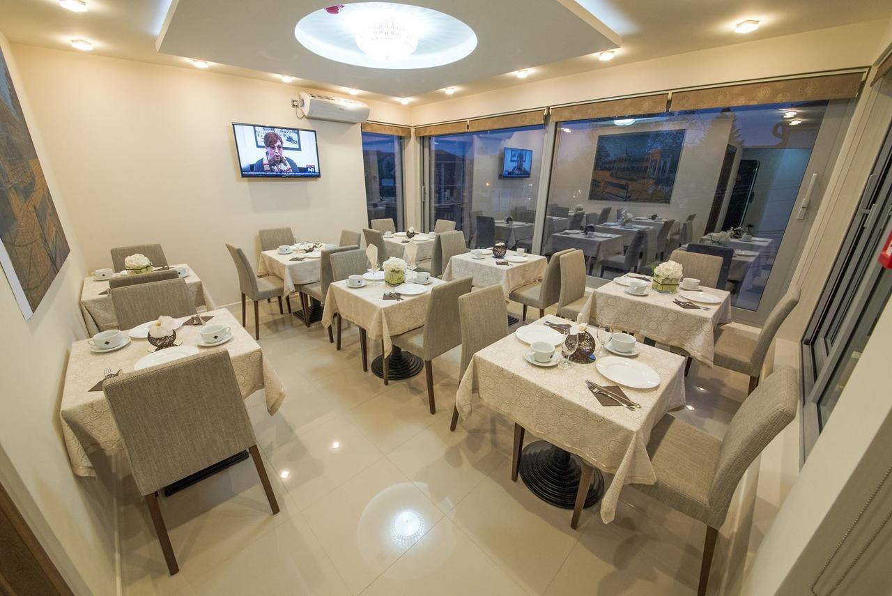 Garni Hotel Central Lux Kragujevac Zewnętrze zdjęcie